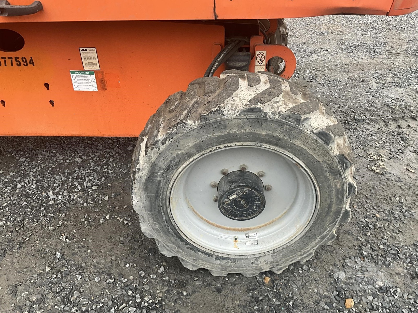 Telescopic Boom Lift - View 2